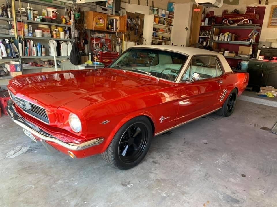 Rockin' Red Pearl Basecoat Clearcoat Auto Paint Kit Options